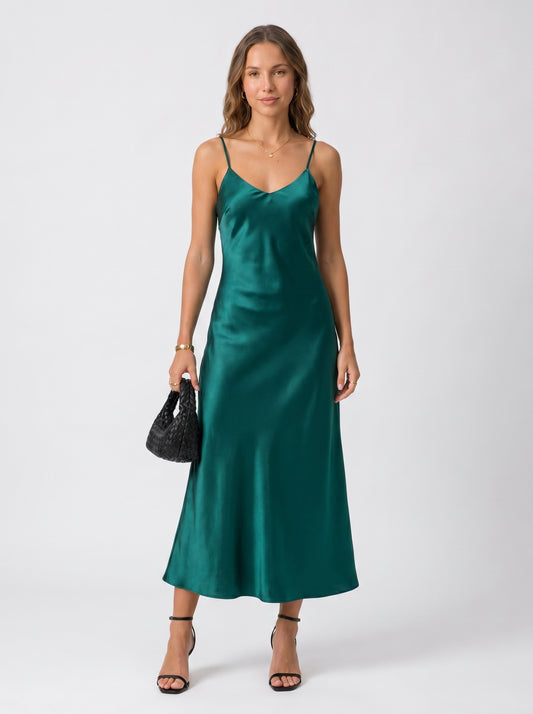 ÉMERAUDE – Robe midi satinée