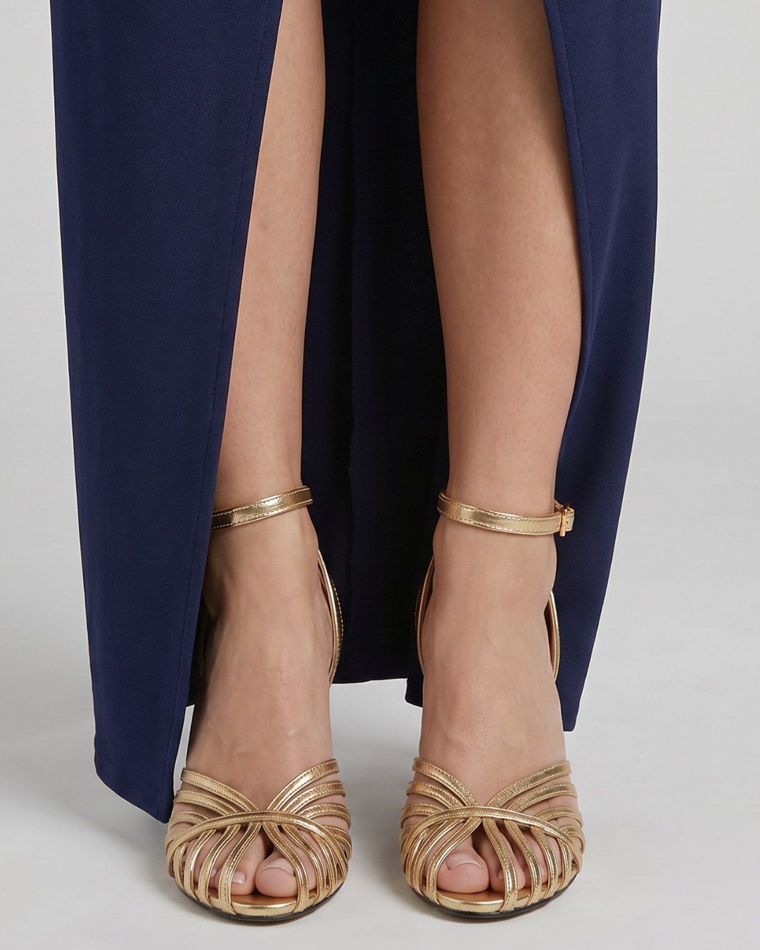 NORIA | Sandalias de tacón fino con tiras metalizadas