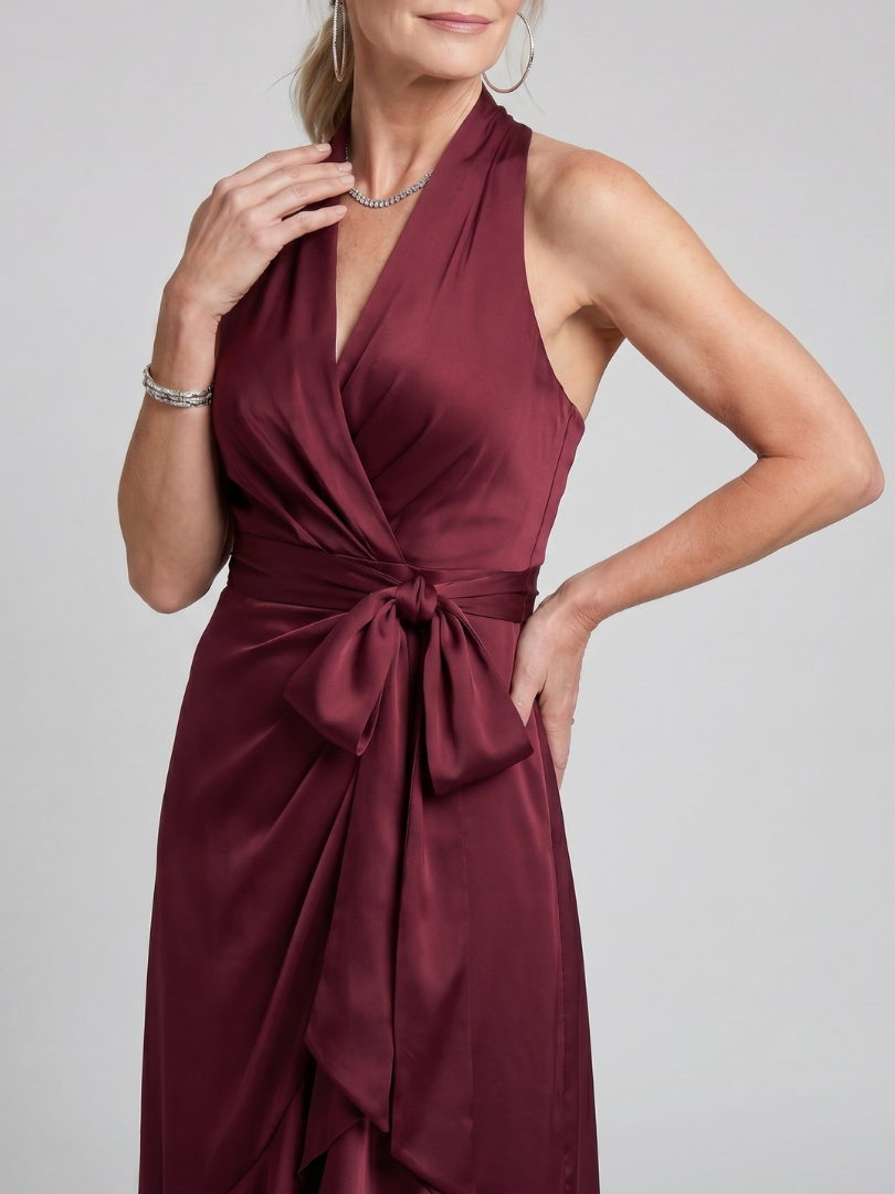 NORIA | Vestido de largo medio asimétrico con escote al cuello