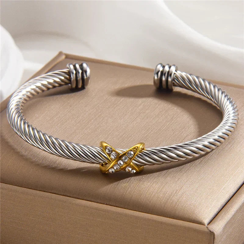 NORIA | Pulsera de cable con cristales