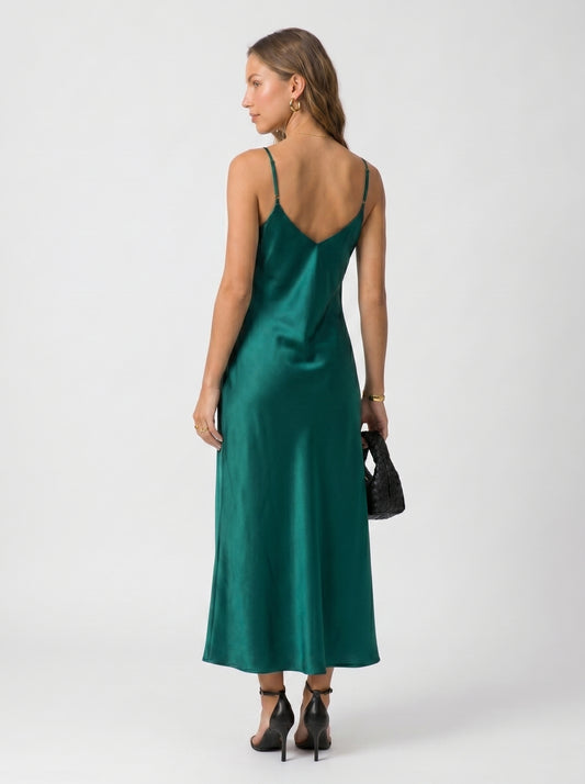 ÉMERAUDE – Robe midi satinée